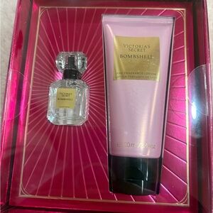 Victoria's Secret Bombshell Fragrance Set - Pink and Gold